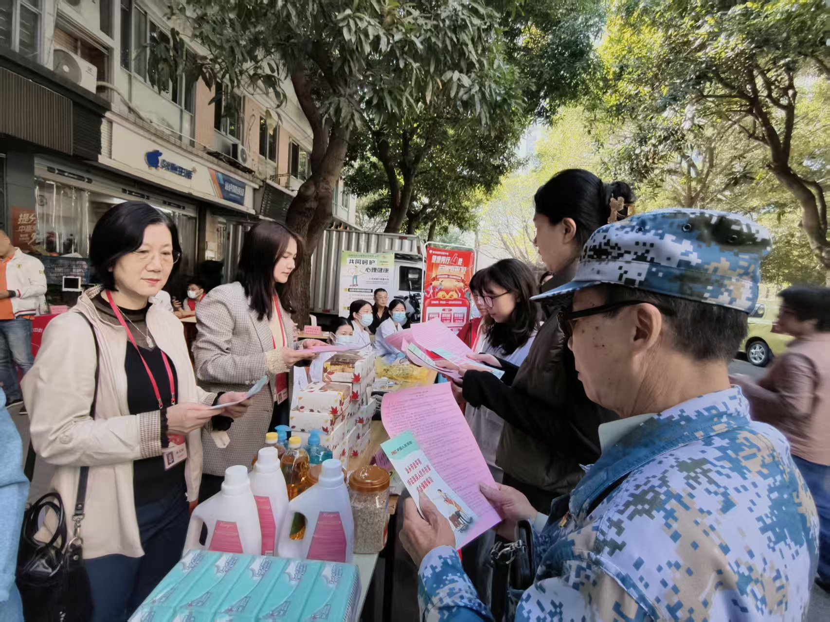 17646598617145107782.jpg 222.jpg